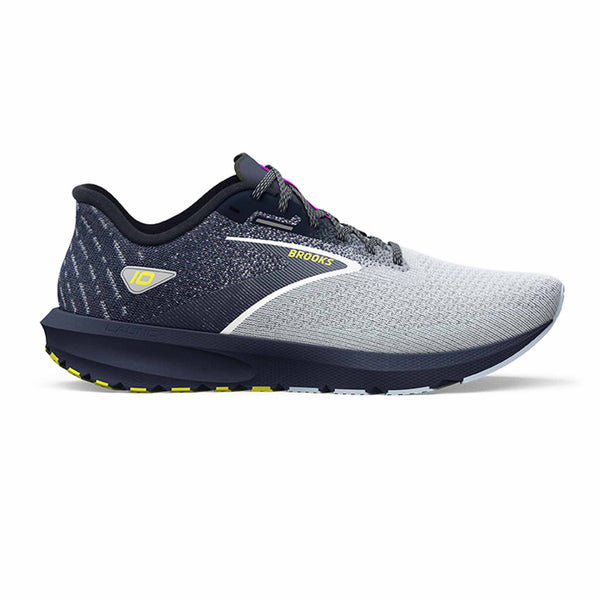 Brooks launch cheap 4 black