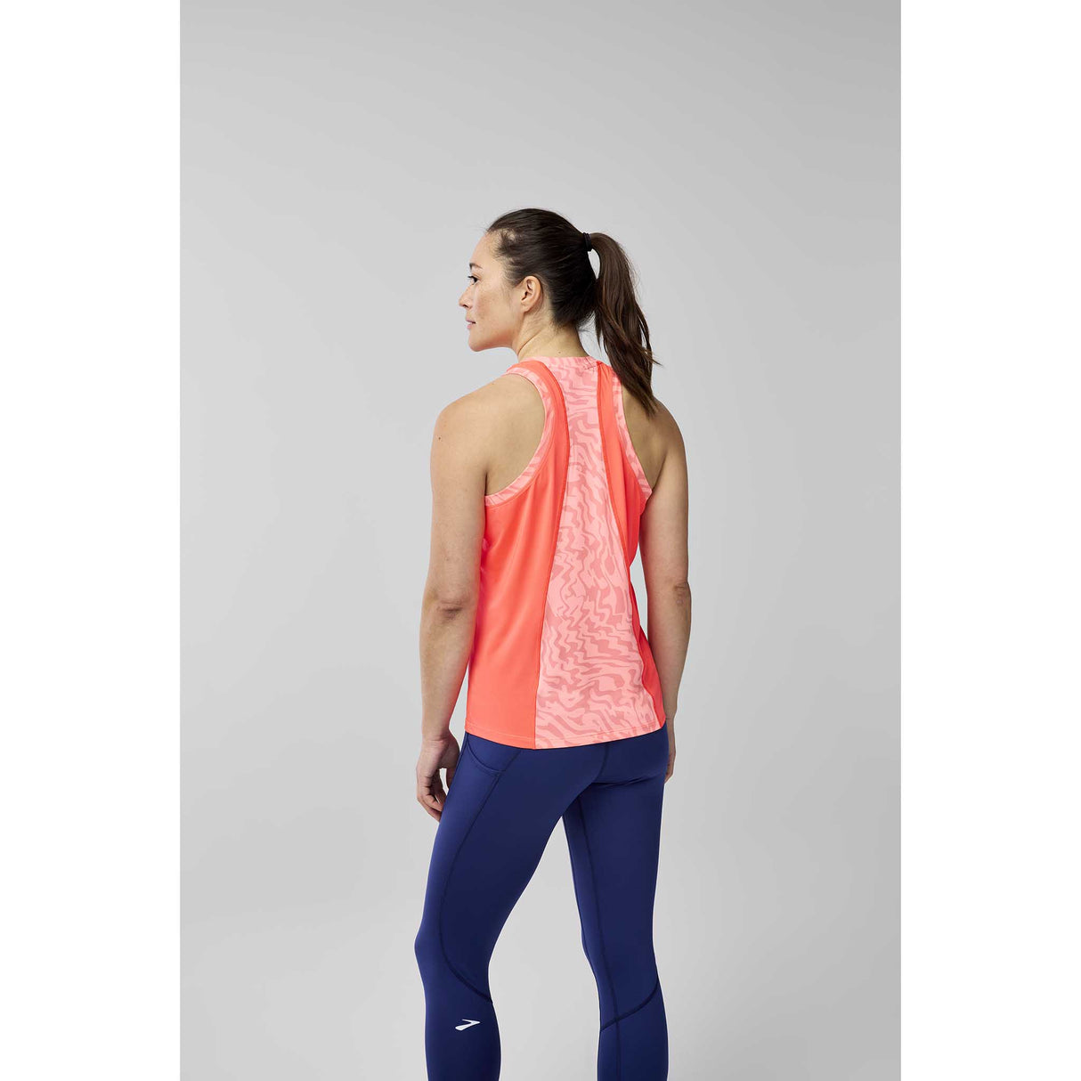 Brooks Sprint Free Tank 3.0 camisole de course à pied femme dos - Neo Cayenne Speedscape