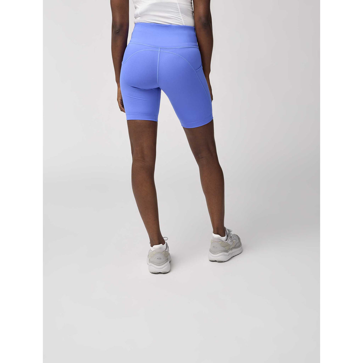 Brooks Spark 8 po short cuissard de course à pied femme dos live - Bluebell