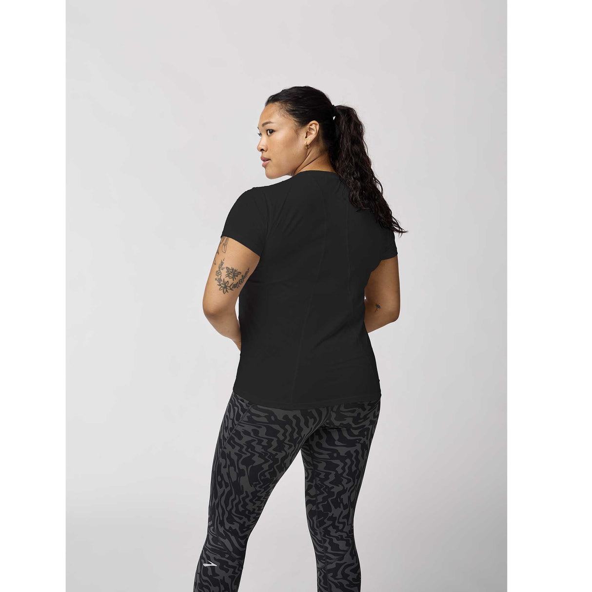 Brooks Sprint Free 3.0 T-shirt de course à manches courtes femme dos live- noir