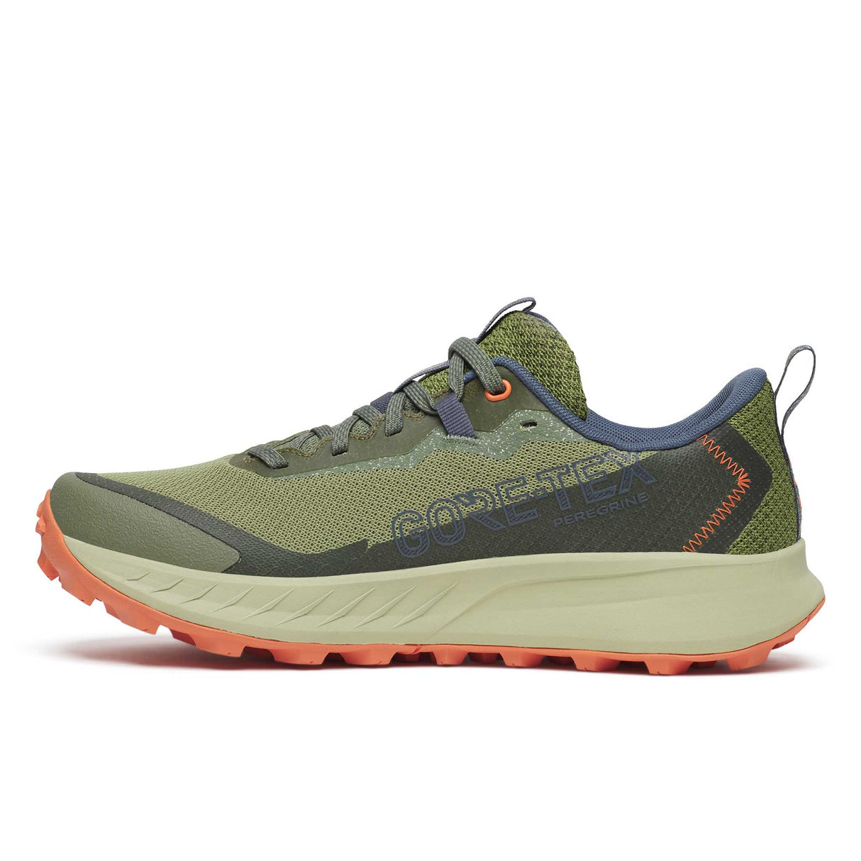 Souliers de course sur sentier Saucony Peregrine lateral  Hemlock / Dusk GTX femme