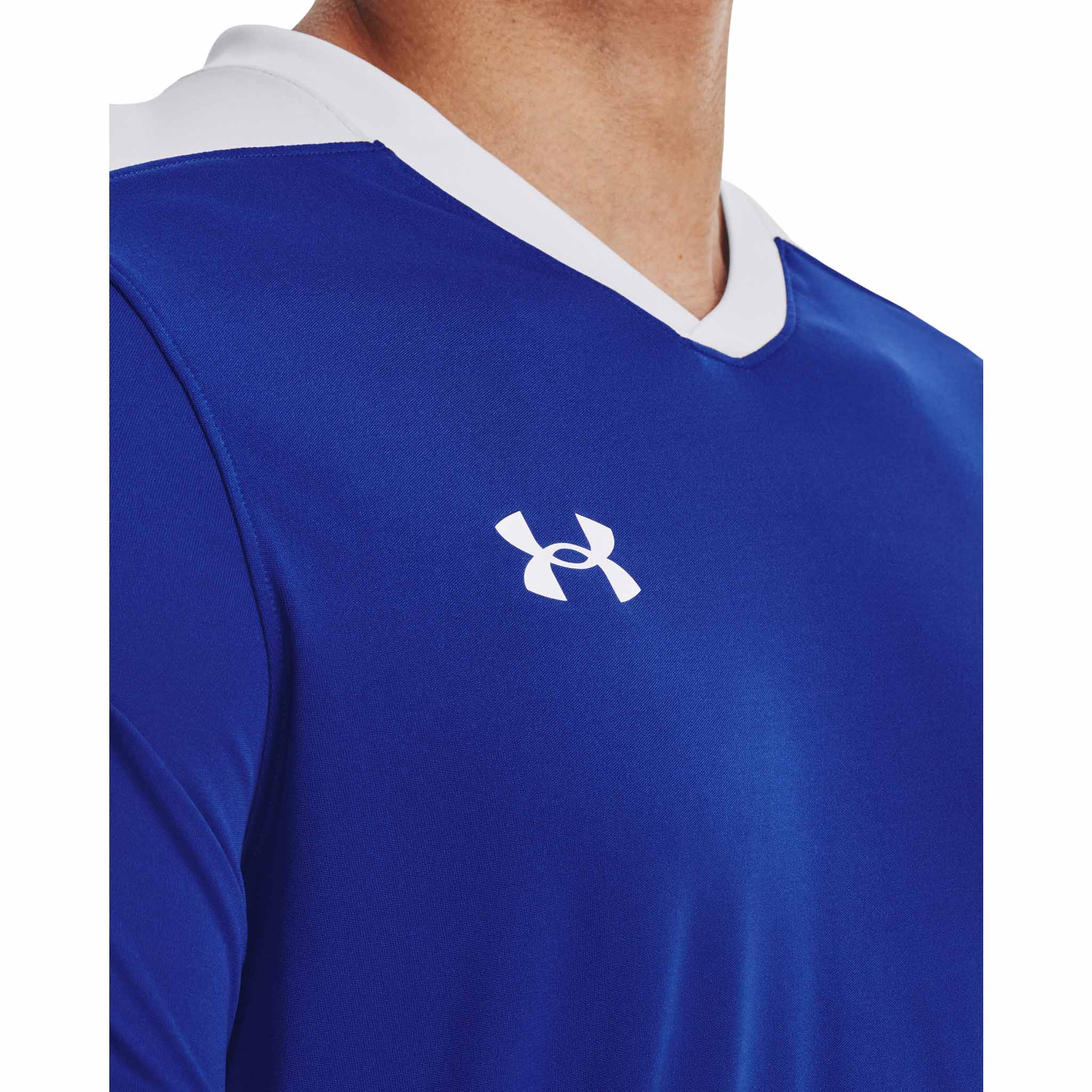 Under armour soccer shirt sale