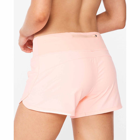 2XU Aero 4" Shorts de course à pied pour femme Pop Coral vue de près dos