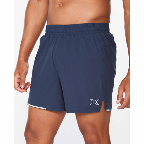 2XU Aero 5" Short de course à pied pour homme midnight vue de près