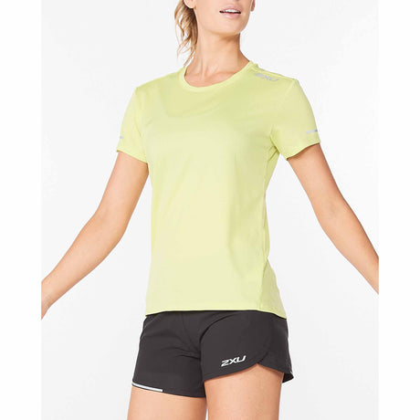 2XU Aero Tee t-shirt de course à pied pour femme limelight angle