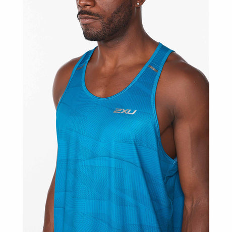 2XU Light Speed Singlet maillot de corps pour homme vue de près