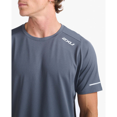 2XU Light Speed Turbulence t-shirt course homme details