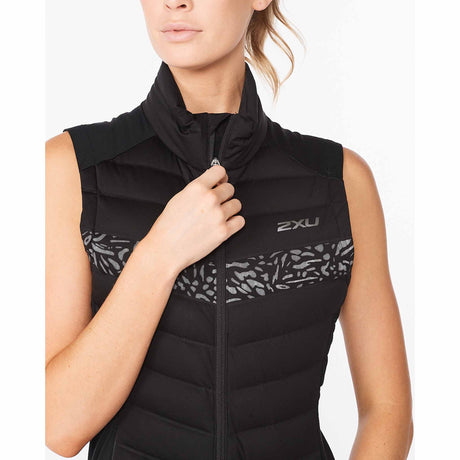 2XU Ignition Insulation veste sans manches pour femme vue de près