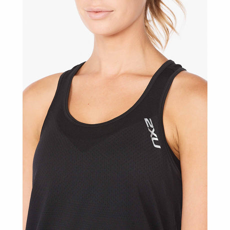 2XU Camisole Light Speed Tech pour femme black / black reflective vue de près